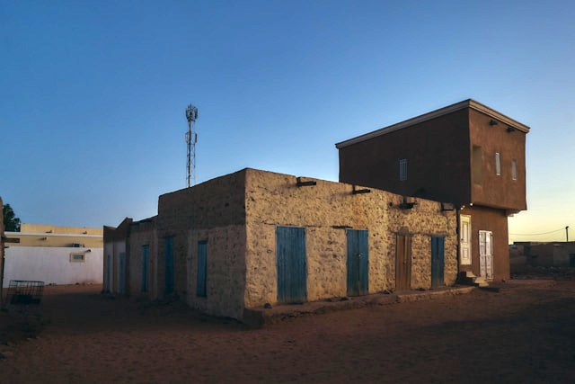 illustration projet éco-constructin des bâtiments Mauritanie nantes université © sasha-kaunas-unsplash